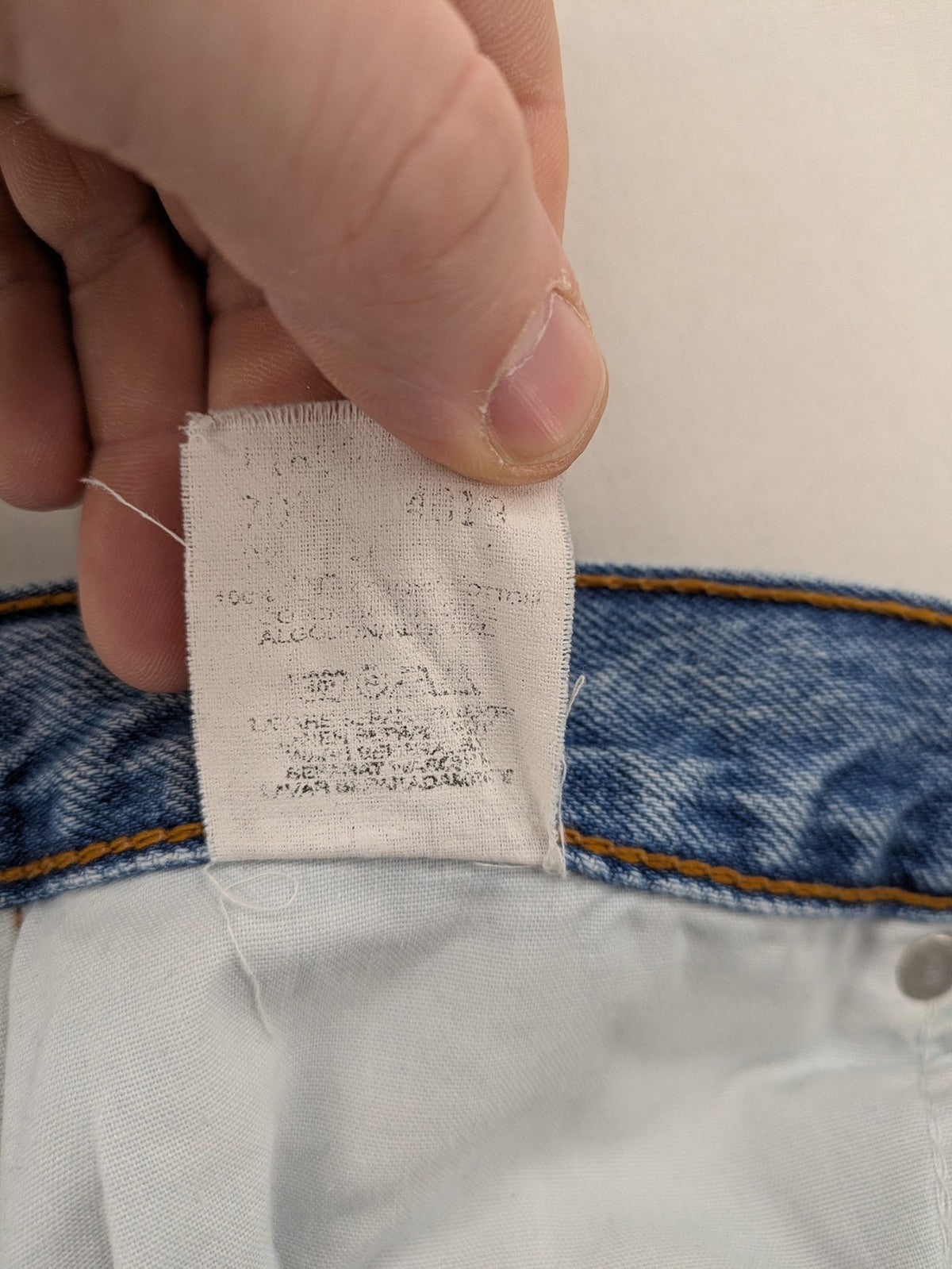 Carrera straight jeans light blue vintage stonewash, button fly, 5-pocket design, logo patch.