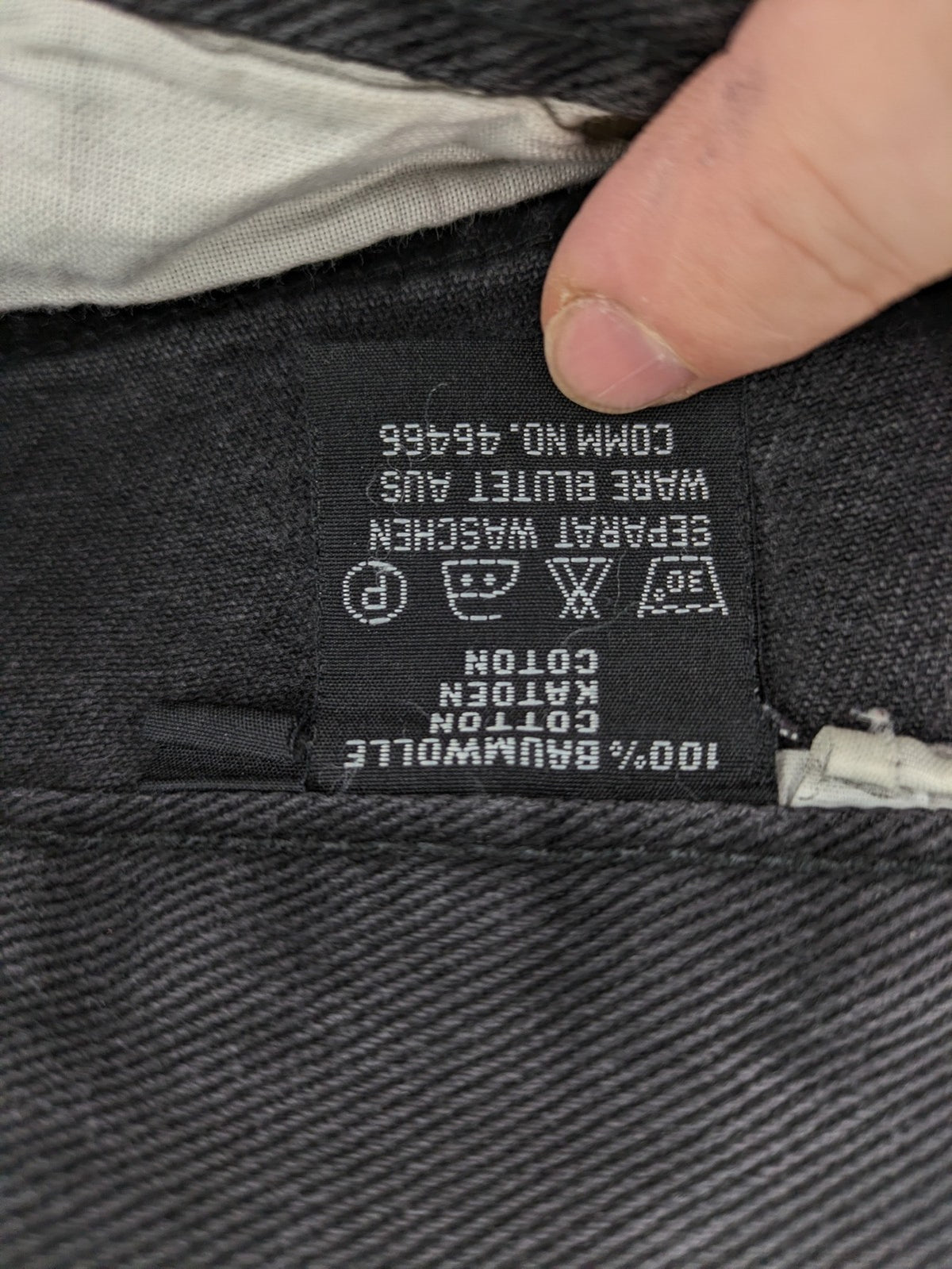 DeLorean grey straight jeans classic 5-pocket design with worn look and cotton material.