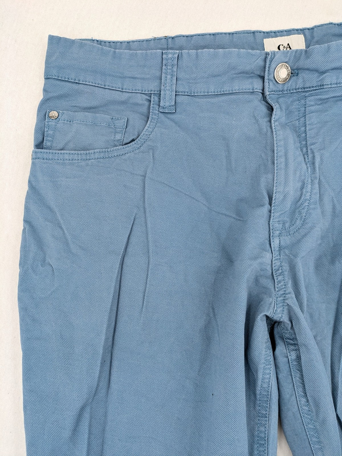 C&A blue chino pants regular fit 5-pocket design with zipper, made of cotton stretch.