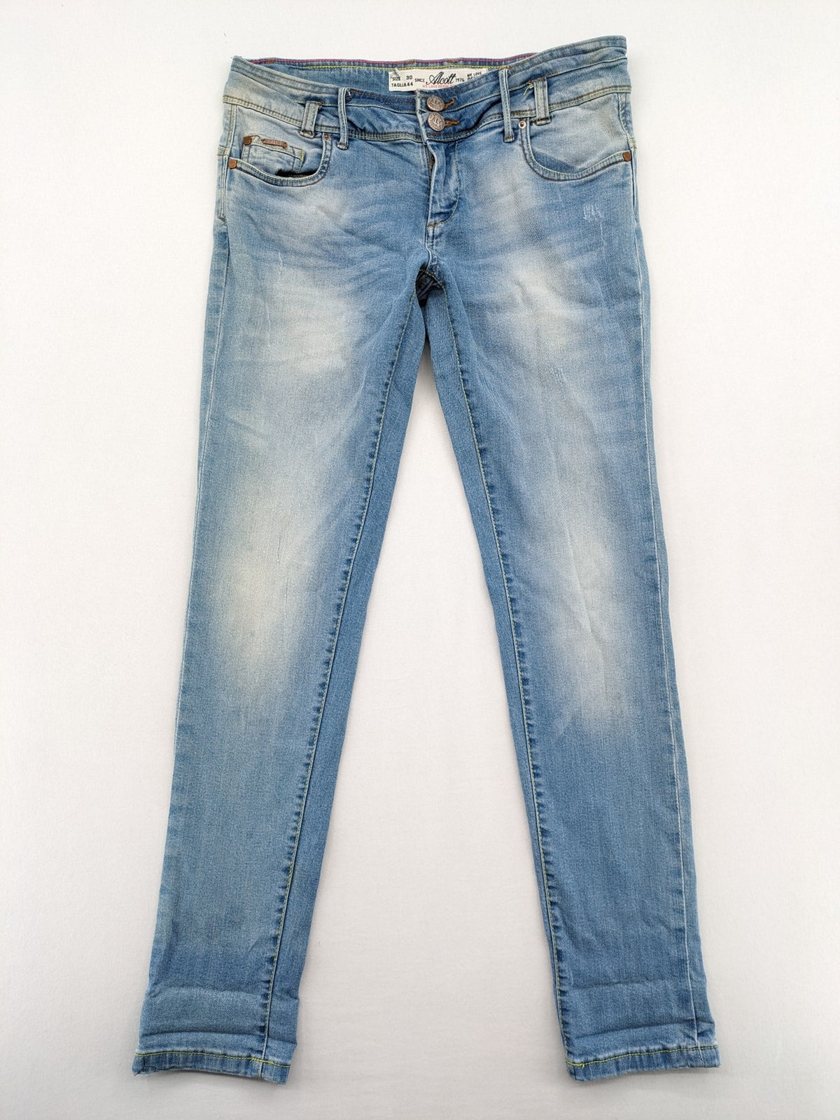 alcott blue skinny fit jeans with faded wash and classic five-pocket style