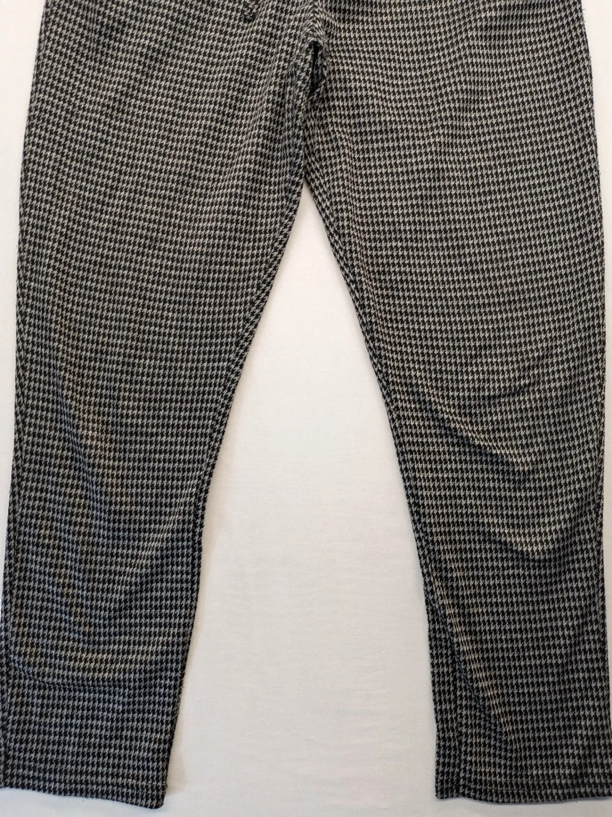 UP2FASHION beige and brown houndstooth pants with adjustable drawstring and soft stretch material.