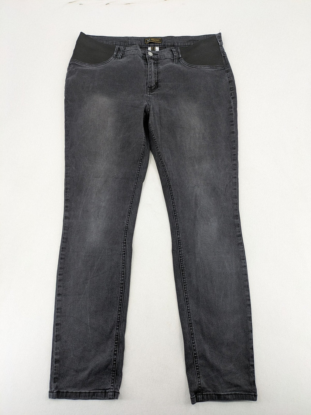 Bpc Selection grey maternity jeans, stretch denim, classic 5-pocket style, elastic waistband.