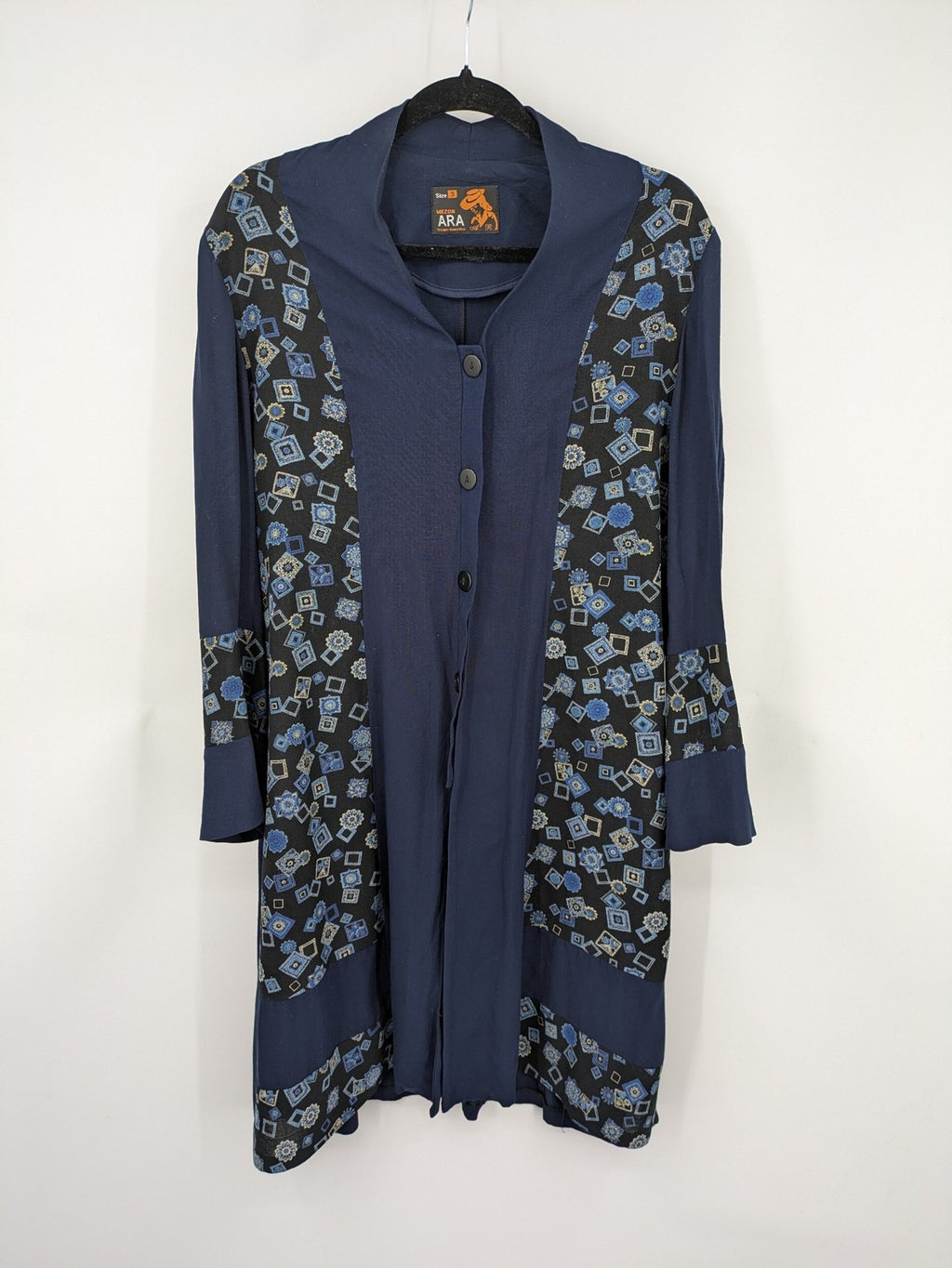 ARA long cardigan blue green geometric pattern with wide collar and button placket