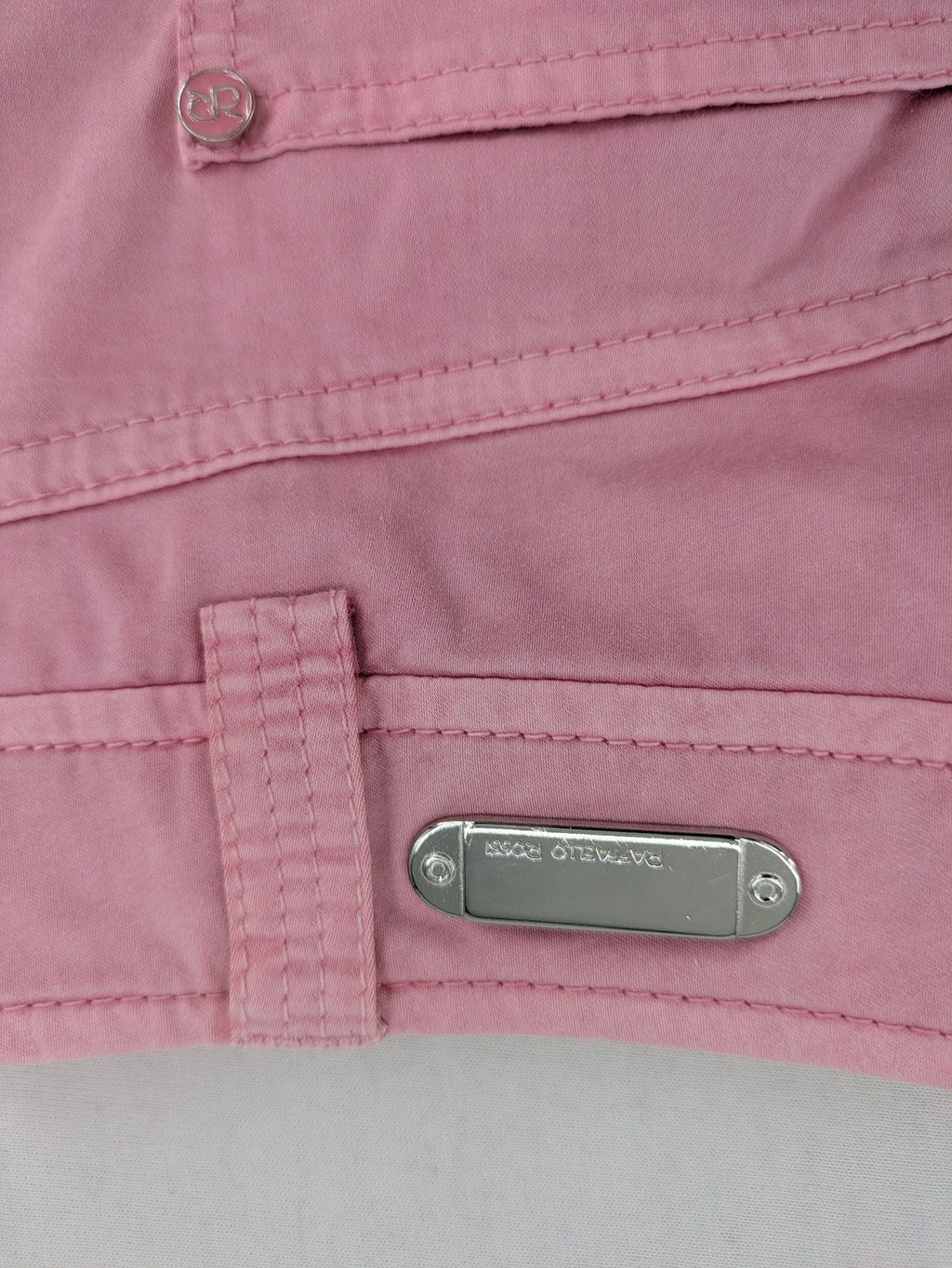 Raffaello Rossi pink pants 7/8 length with classic zip fly and soft stretch cotton.
