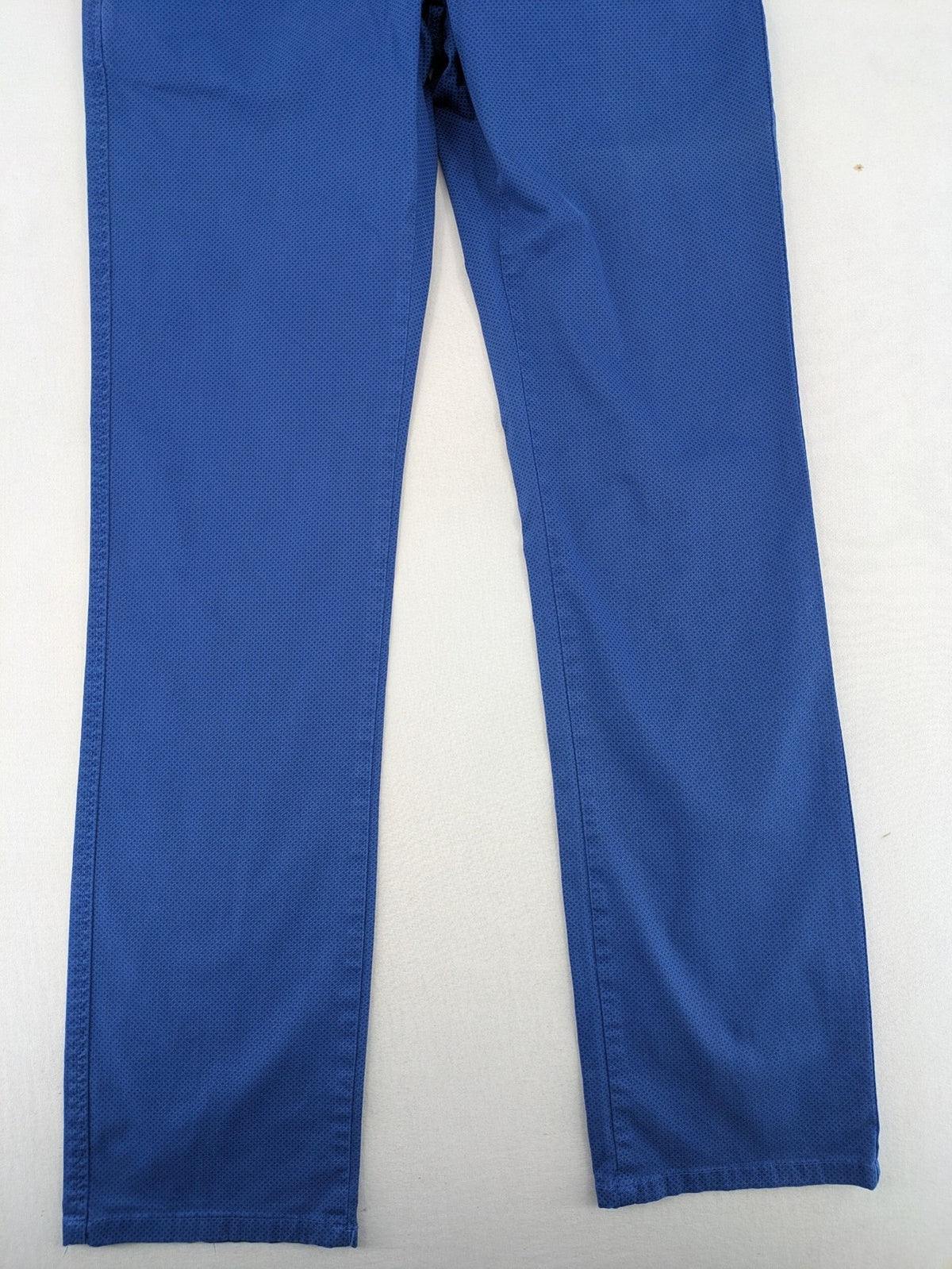 Sir Raymond Tailor blue chino pants cotton with subtle allover dot pattern