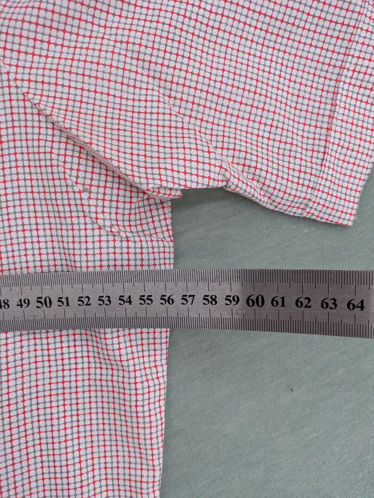 C&A short-sleeve shirt pink white checkered pattern, single chest pocket, polyester cotton blend.