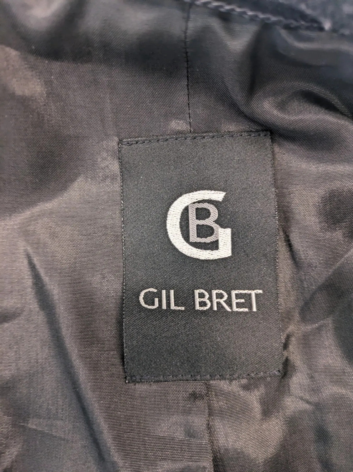 Gil Bret grey coat cashmere blend asymmetrical zipper two zip pockets