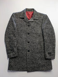 Uomo grey and pink wool coat with red lining and button closure, size 54.