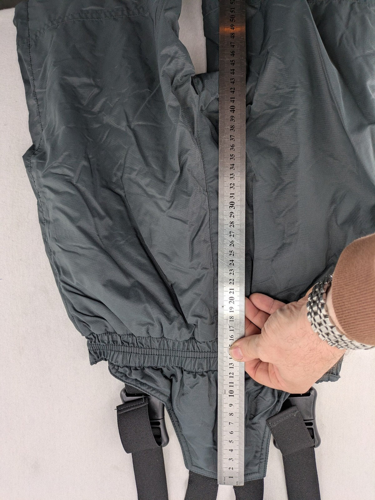 PROLINE grey winter ski pants with adjustable straps and insulated durable material.