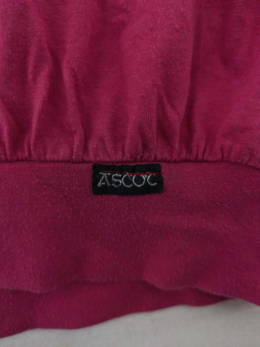 Ascot vintage sweatshirt black and pink with graphic patterns and elastic hem.