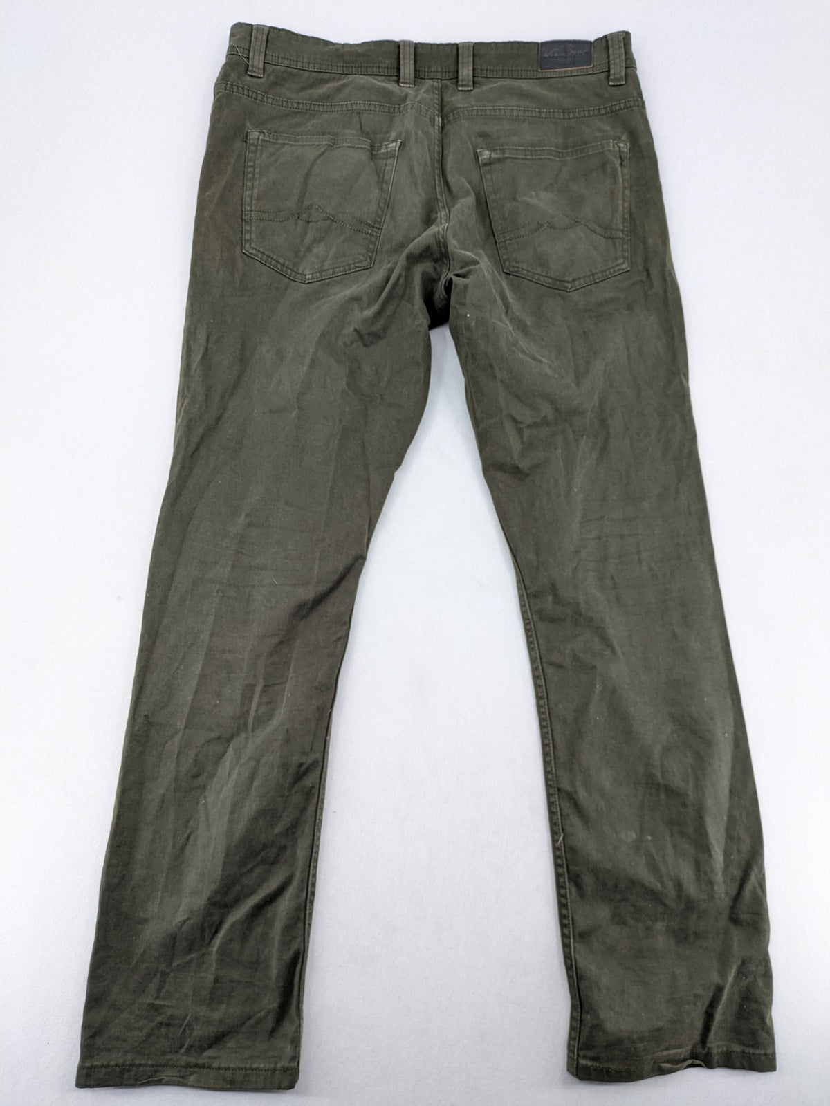 Canda khaki straight jeans 5-pocket design with stretch cotton material.