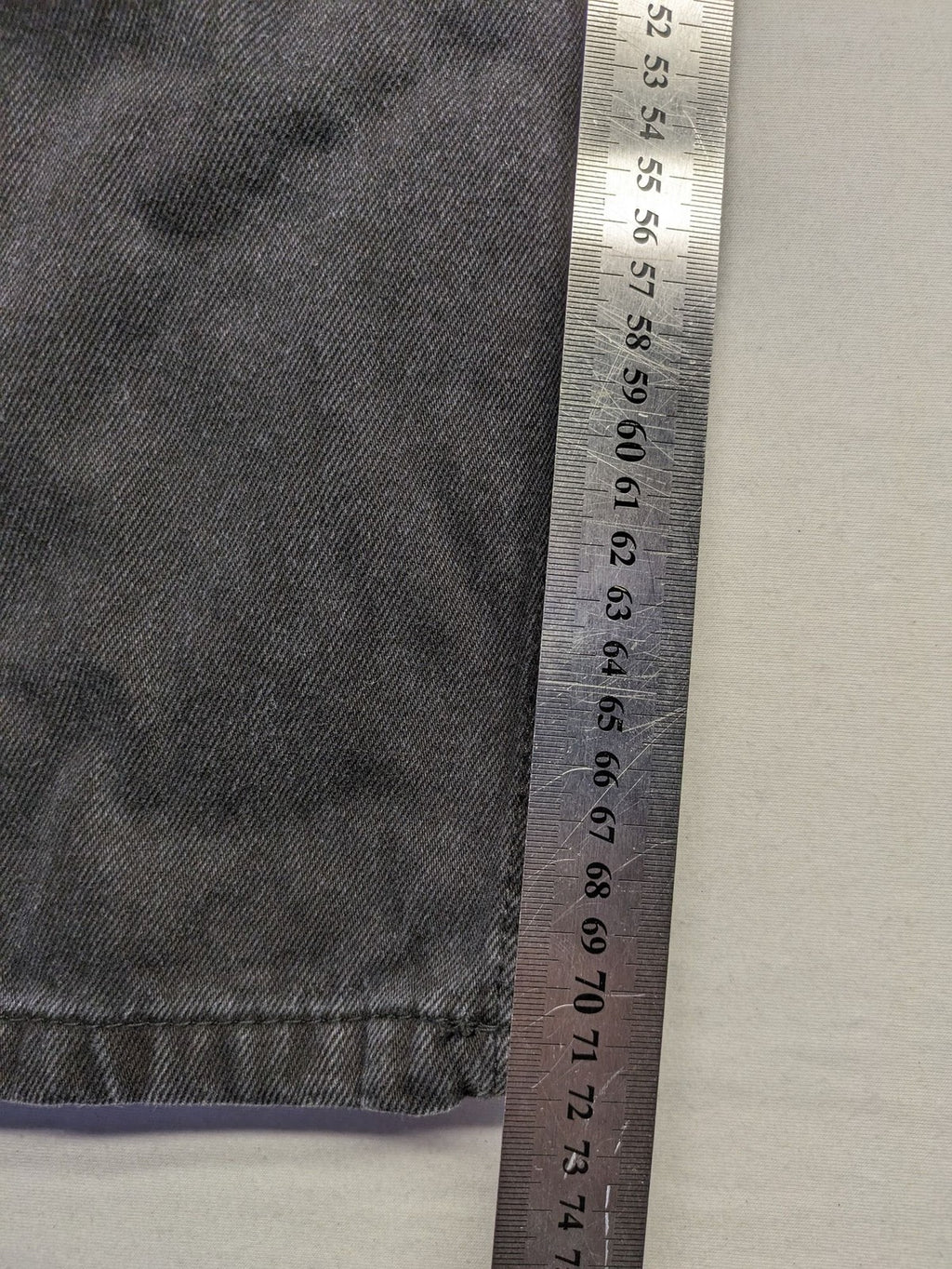 Don't Think Twice straight jeans black grey faded wash five-pocket design cotton denim
