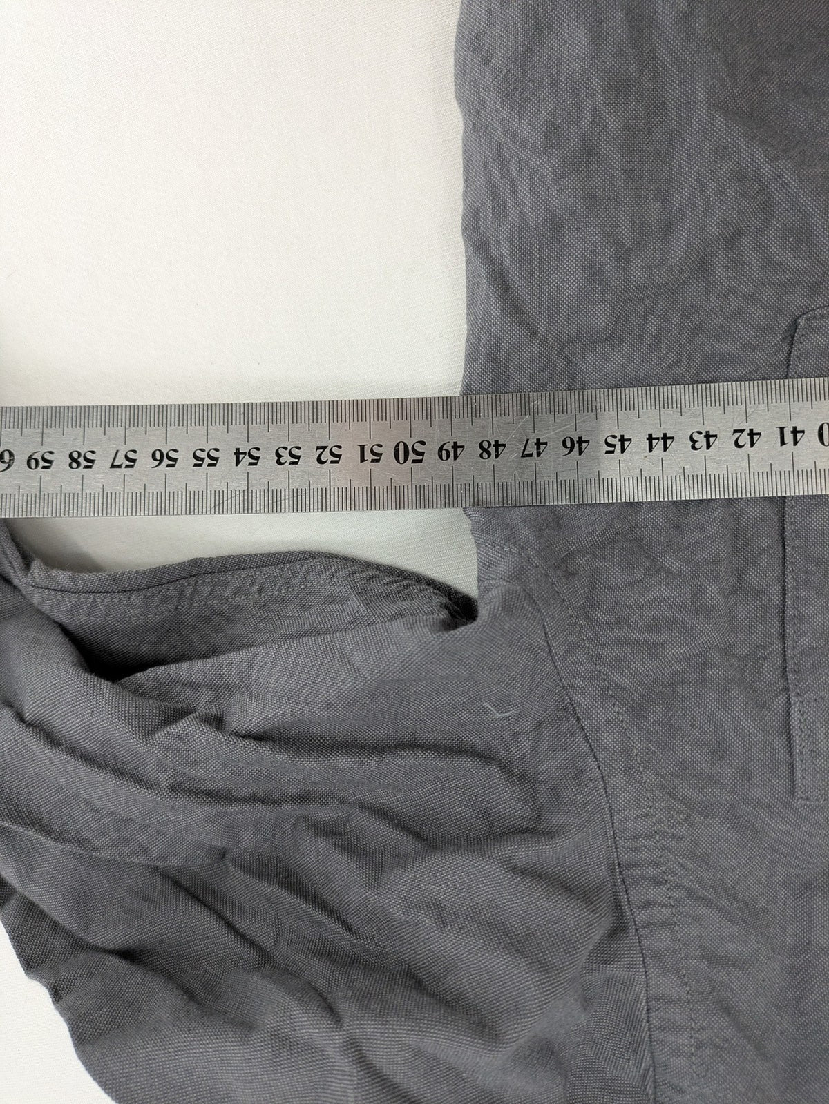 H&M L.O.G.G. grey button-down shirt, regular fit, single chest pocket, cotton material.