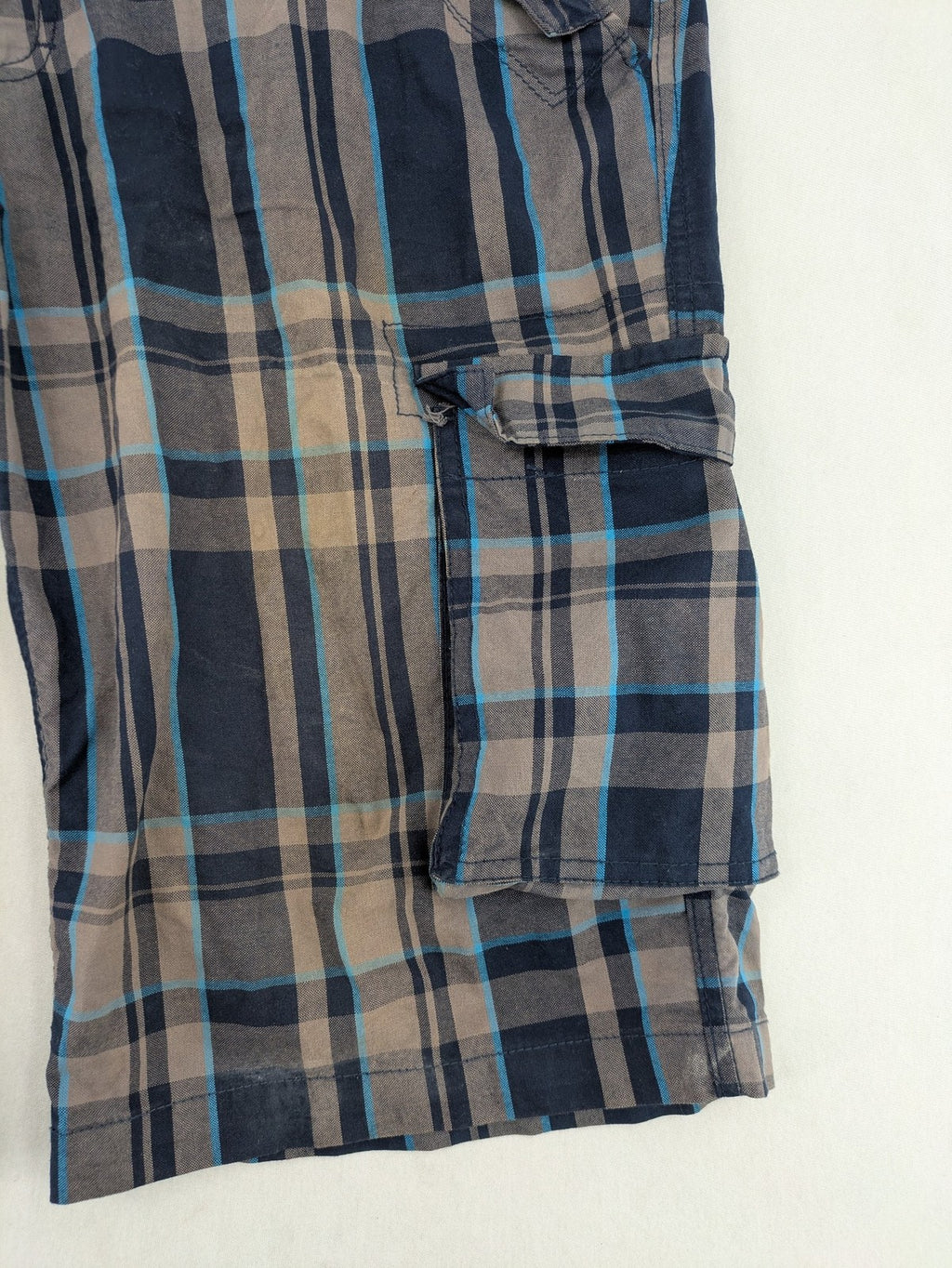 bpc bonprix collection multi cargo shorts blue-grey check pattern with utility pockets