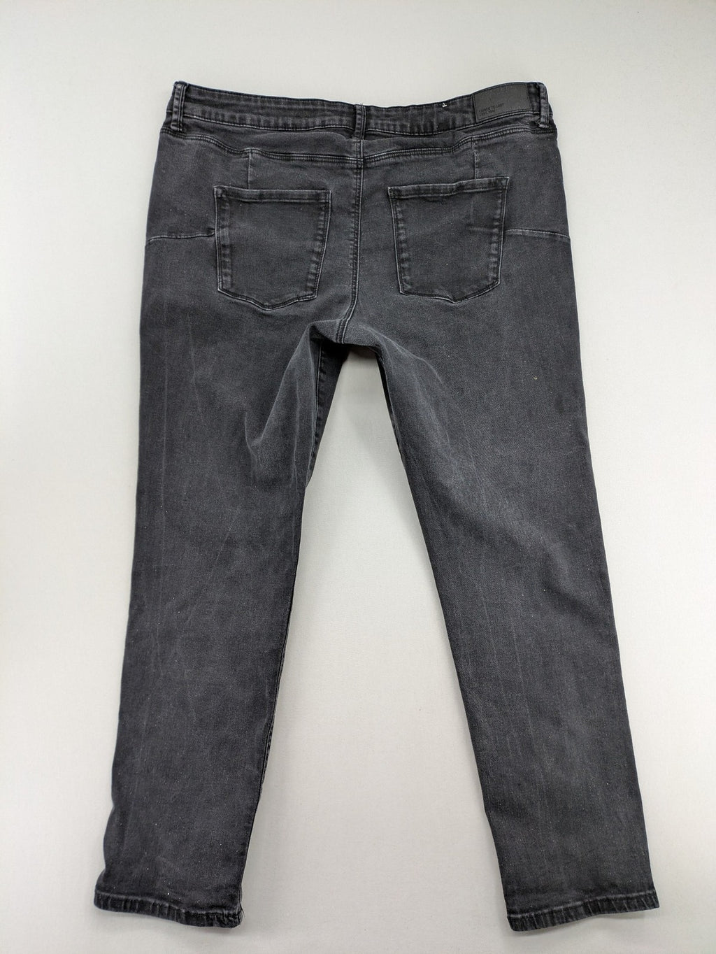 C&A grey straight jeans with Flex Shaping technology and classic 5-pocket design.