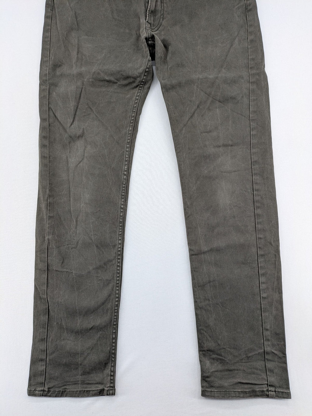 Lee straight jeans grey cotton-stretch fabric with classic design and zip fly.
