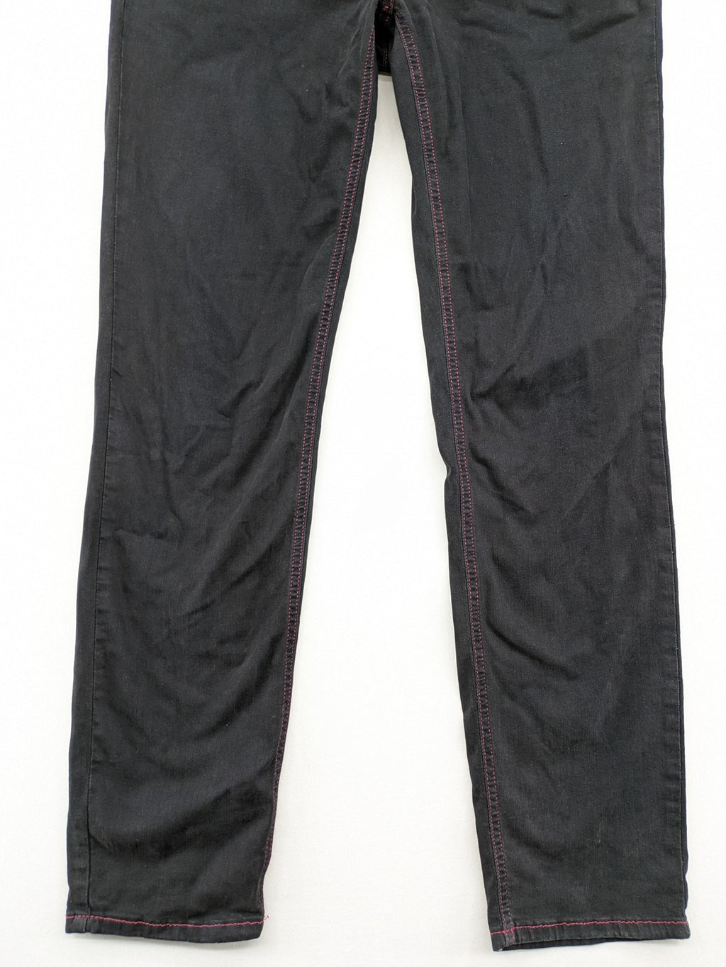 Denim black straight jeans with pink contrast stitching and classic 5-pocket style.
