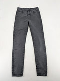 Noisy May grey skinny jeans with classic 5-pocket design and button closure.