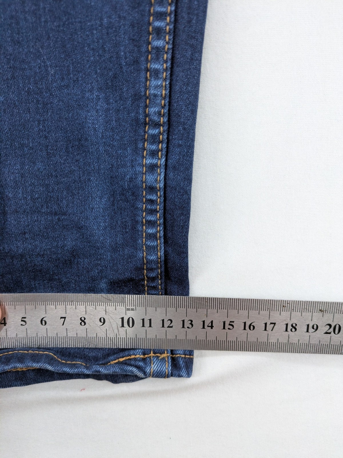 Q/S Designed By blue skinny jeans classic 5-pocket style with zipper and button closure