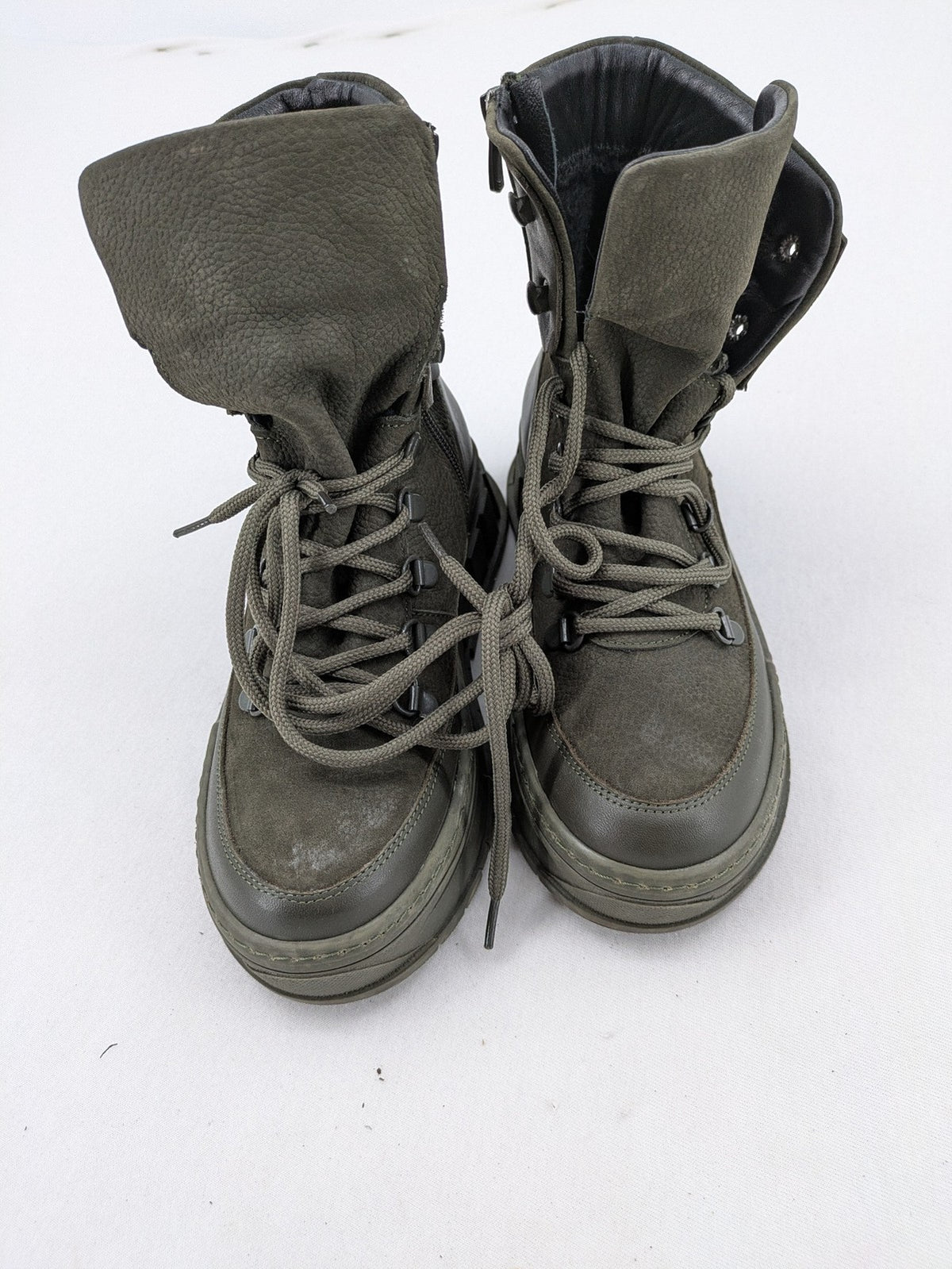 IL PASSO grey khaki motorcycle boots with side zipper and decorative lacing, leather material.