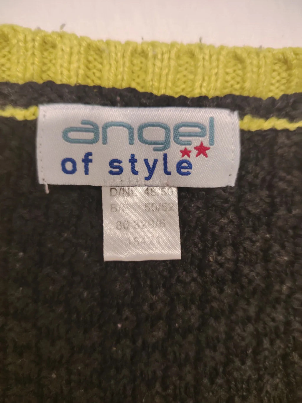 angel of style turtle neck jumper black brown yellow colorblock design with cable knit pattern