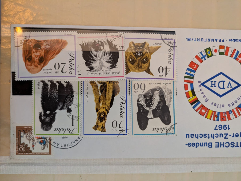 Beige postage stamp album featuring over 1000 stamps from Germany and Europe.