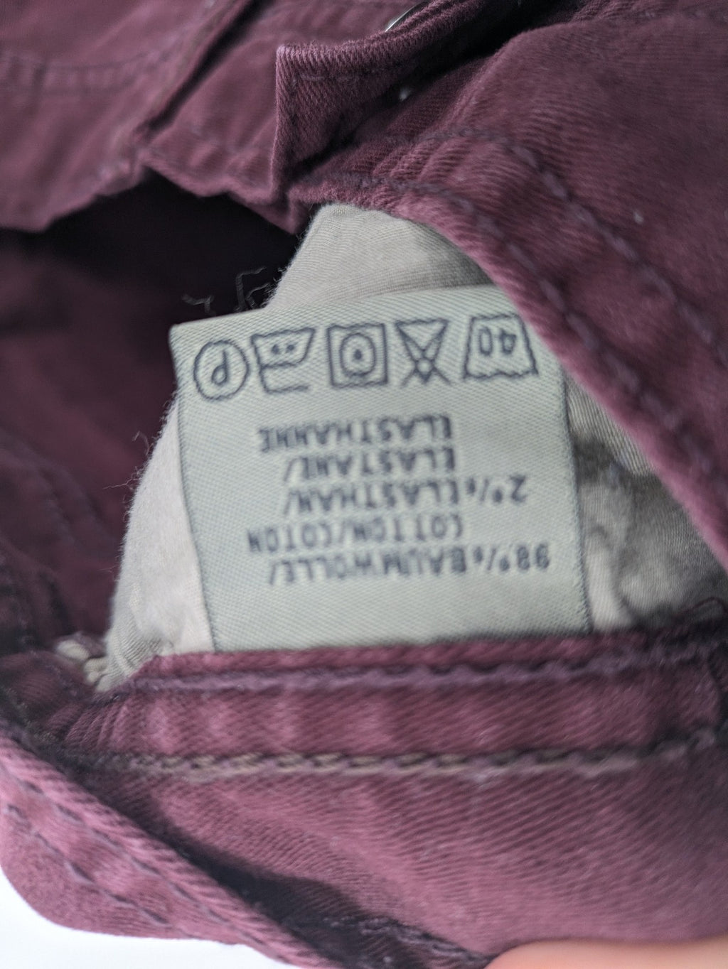 Baumwolle burgundy straight jeans 5-pocket design with brand logo and stretch material