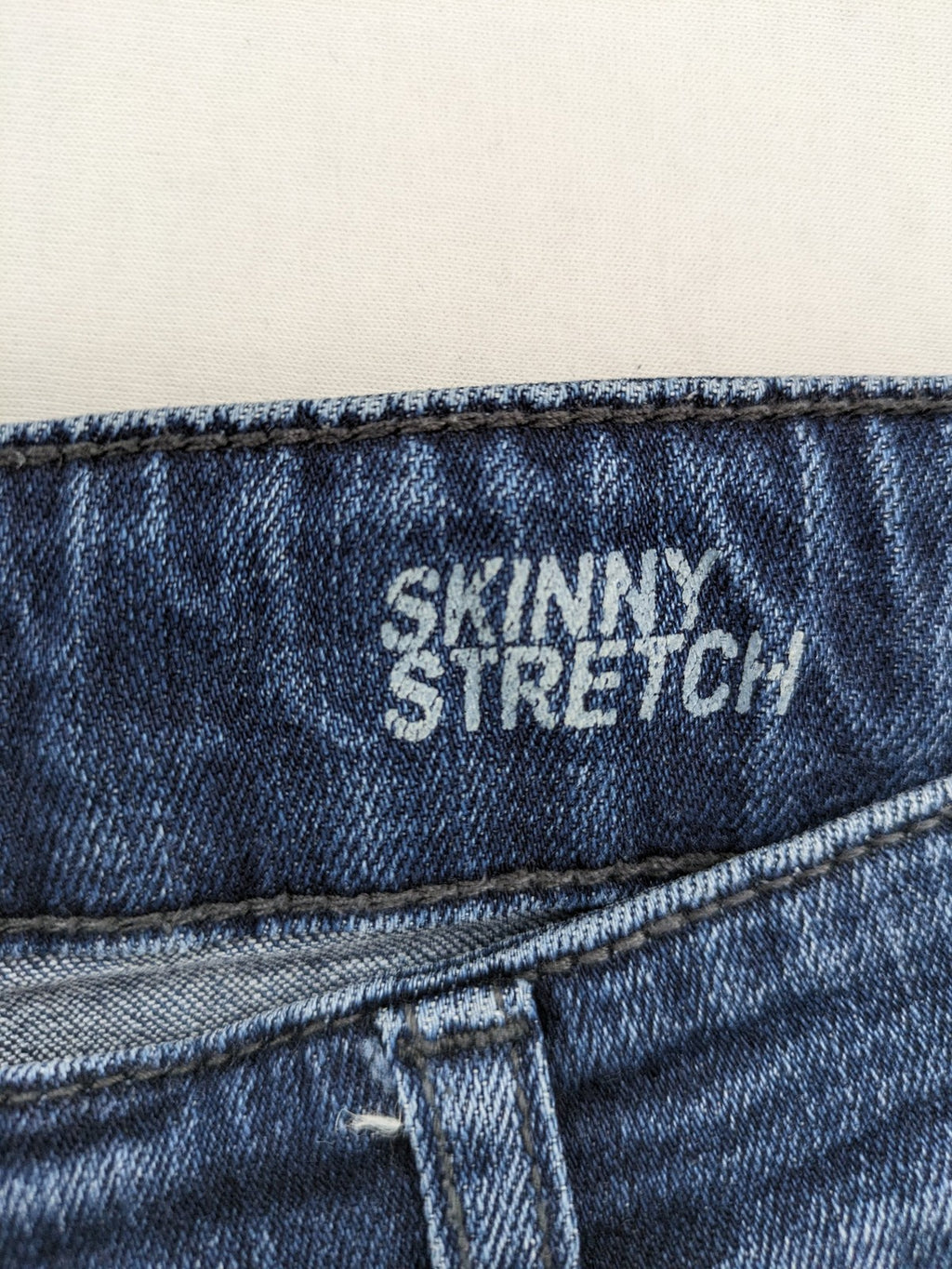Clockhouse blue skinny fit jeans with stretch material and subtle logo detail.
