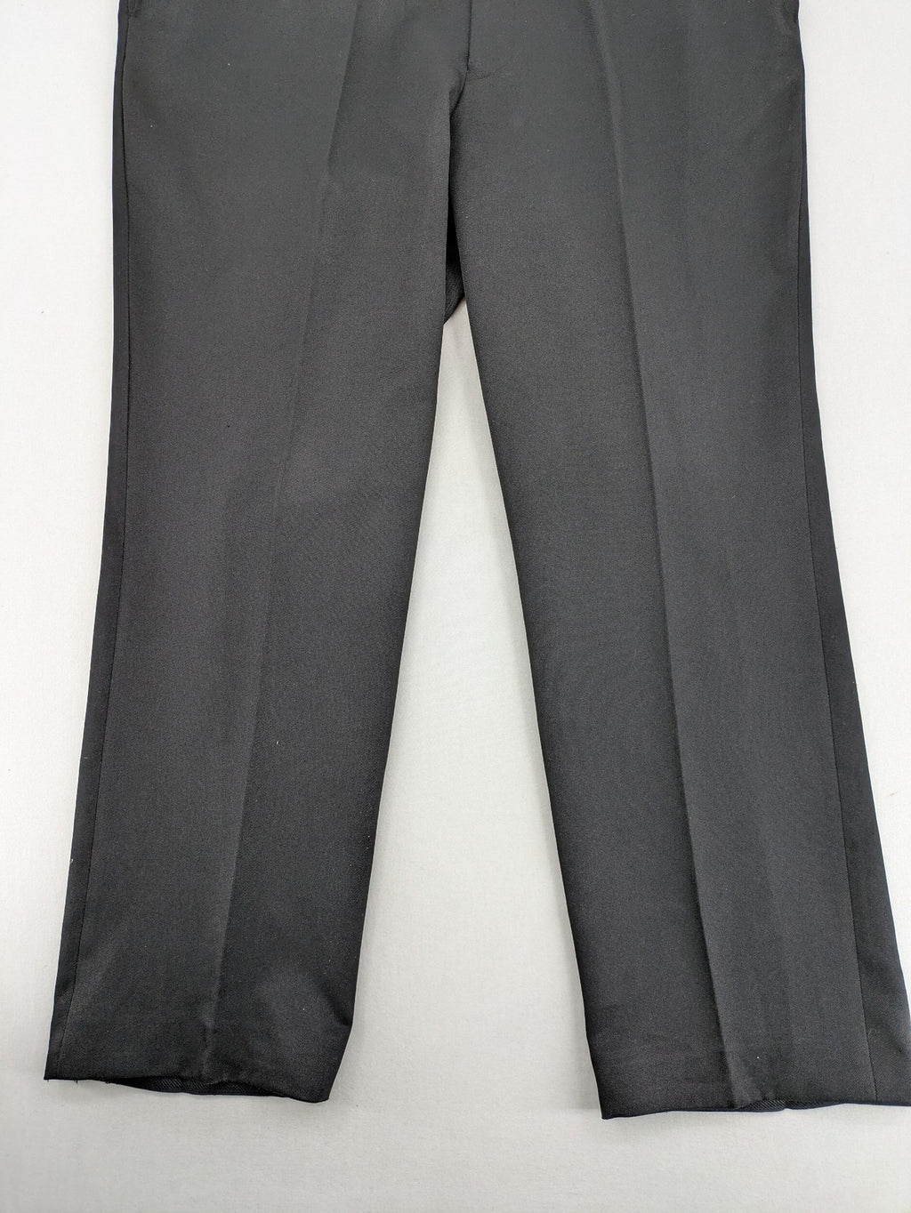 C&A pink pants flat-front design with two side pockets and two back pockets.