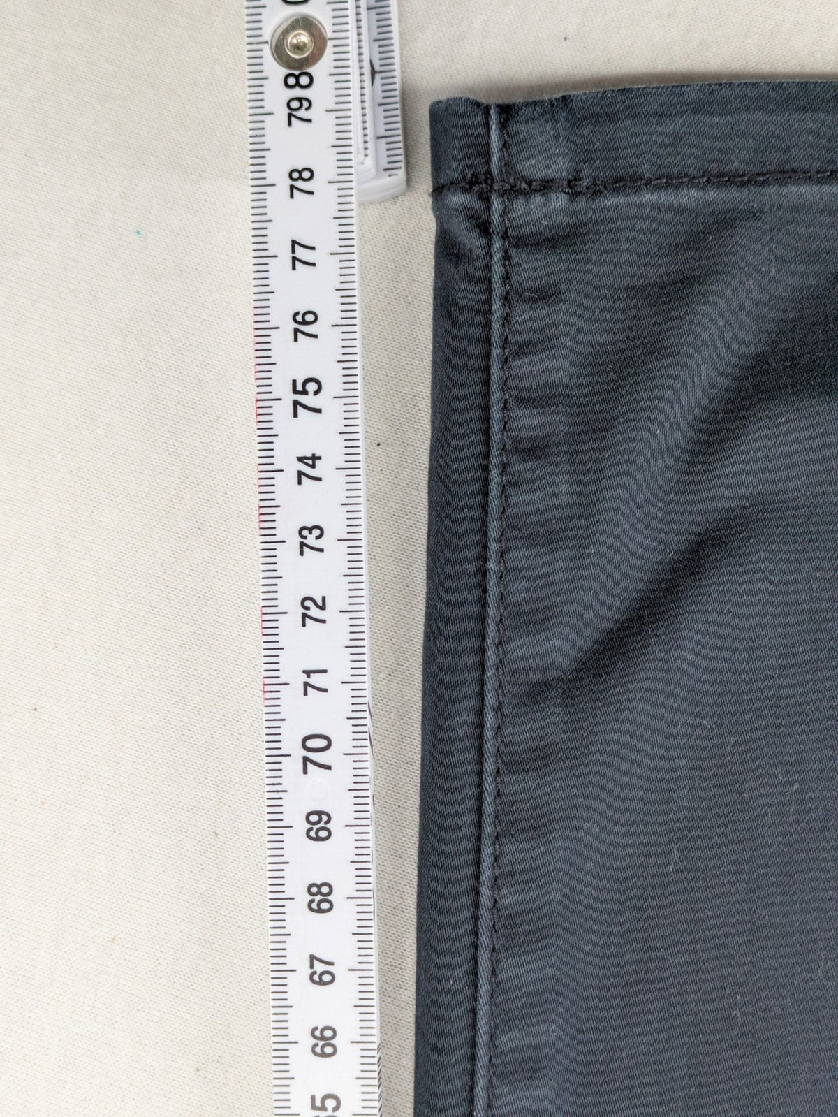 Paul Hunter navy chino pants Oscar model, regular fit, lightweight stretch material.