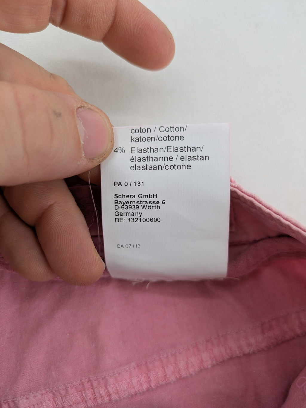 Raffaello Rossi pink pants 7/8 length with classic zip fly and soft stretch cotton.
