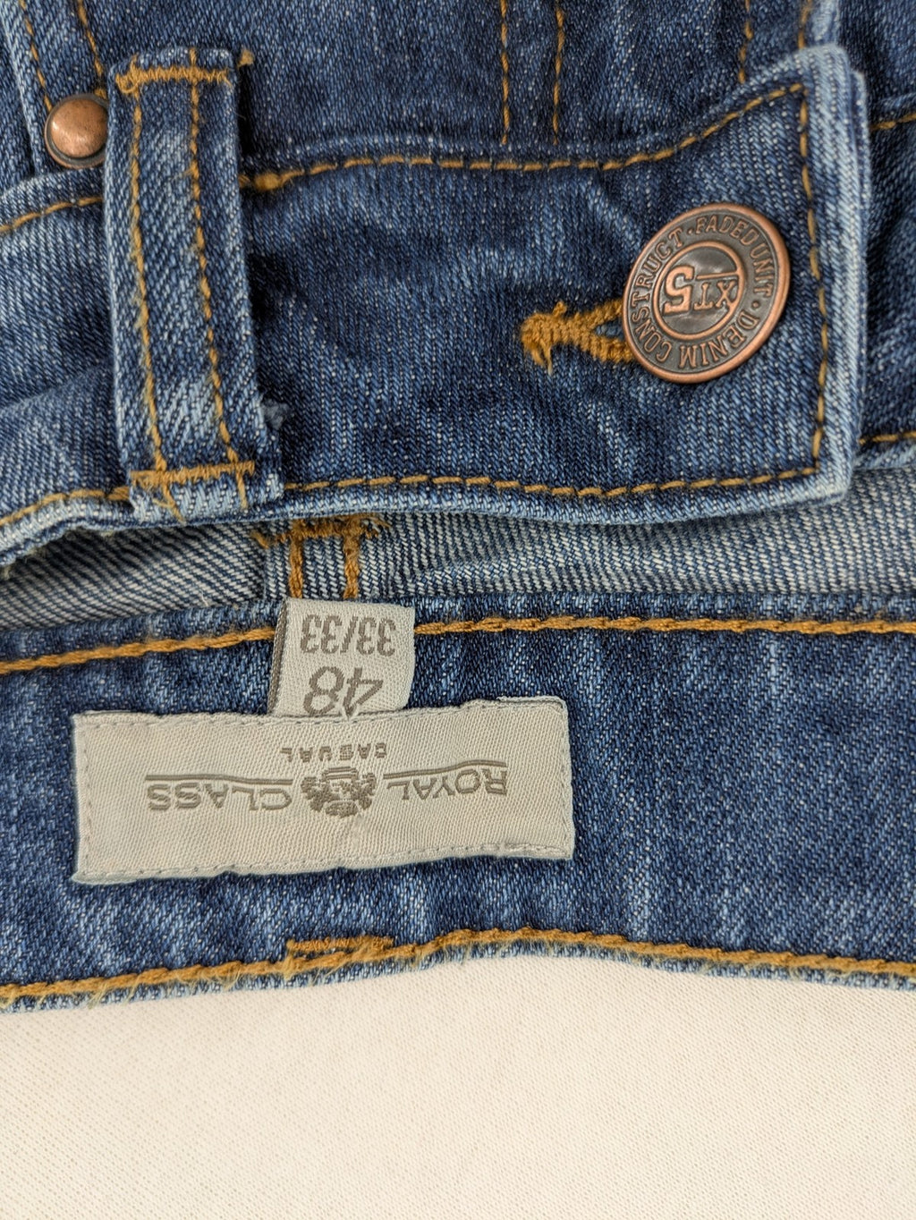 Royal Class blue straight jeans 5-pocket design, medium wash, made from organic cotton.