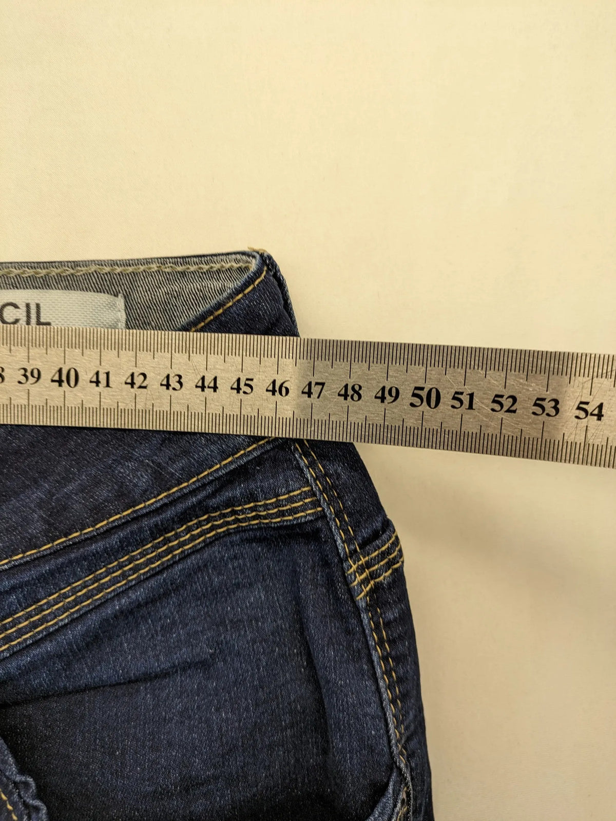 Cecil blue straight jeans with decorative inner waistband pattern and classic 5-pocket design.