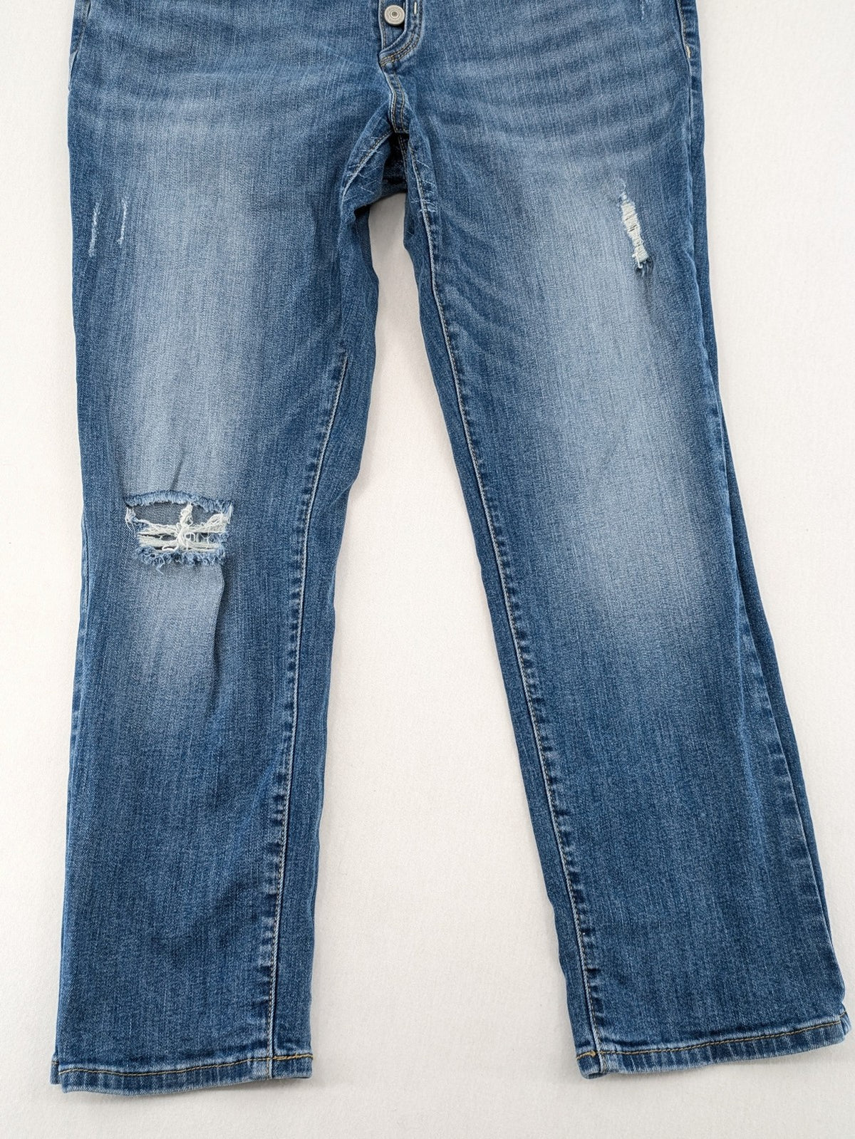 Yessica blue straight jeans distressed details button fly cropped style
