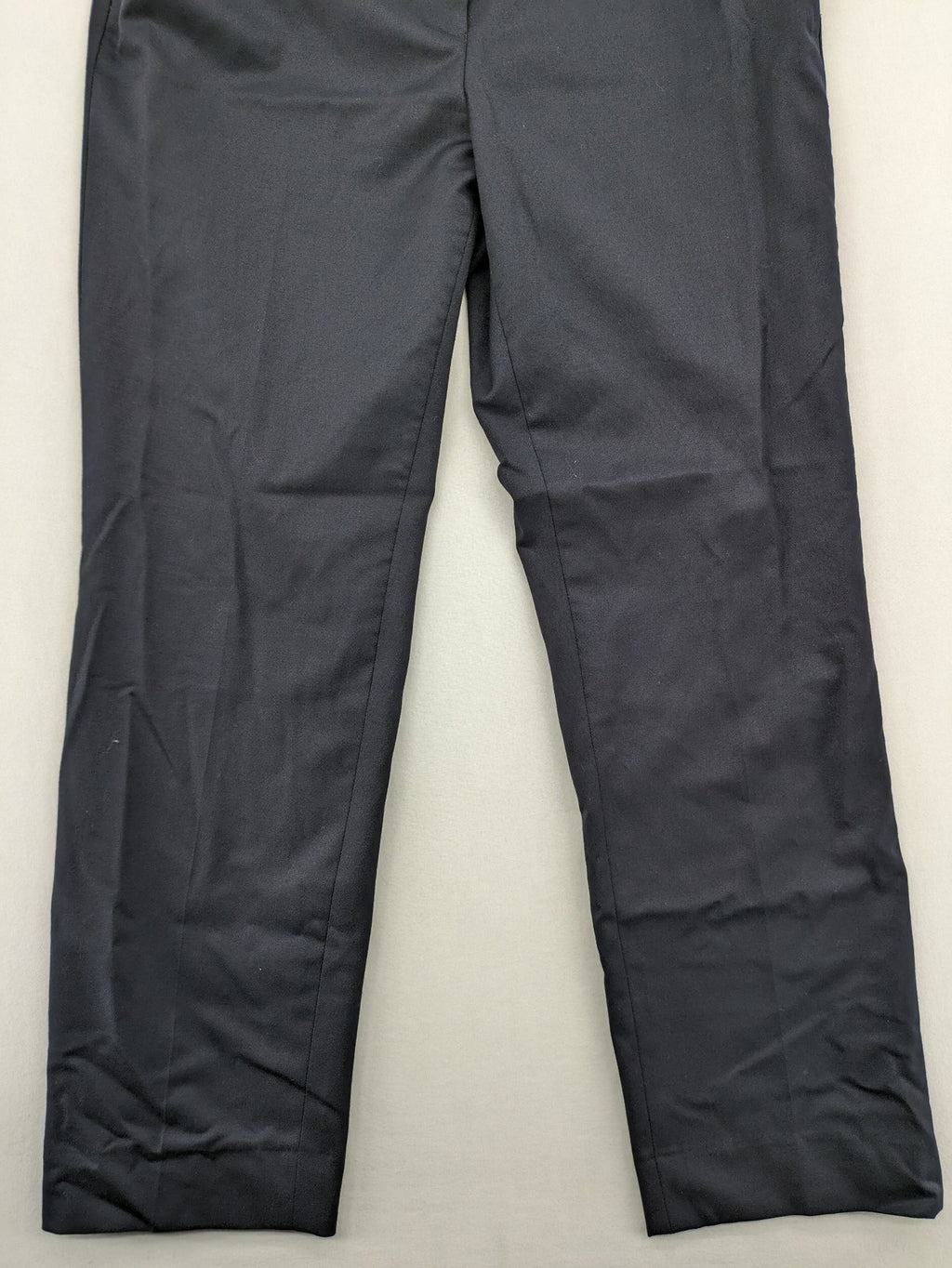 Greiff pink pants regular fit business style with subtle texture and logo detail.