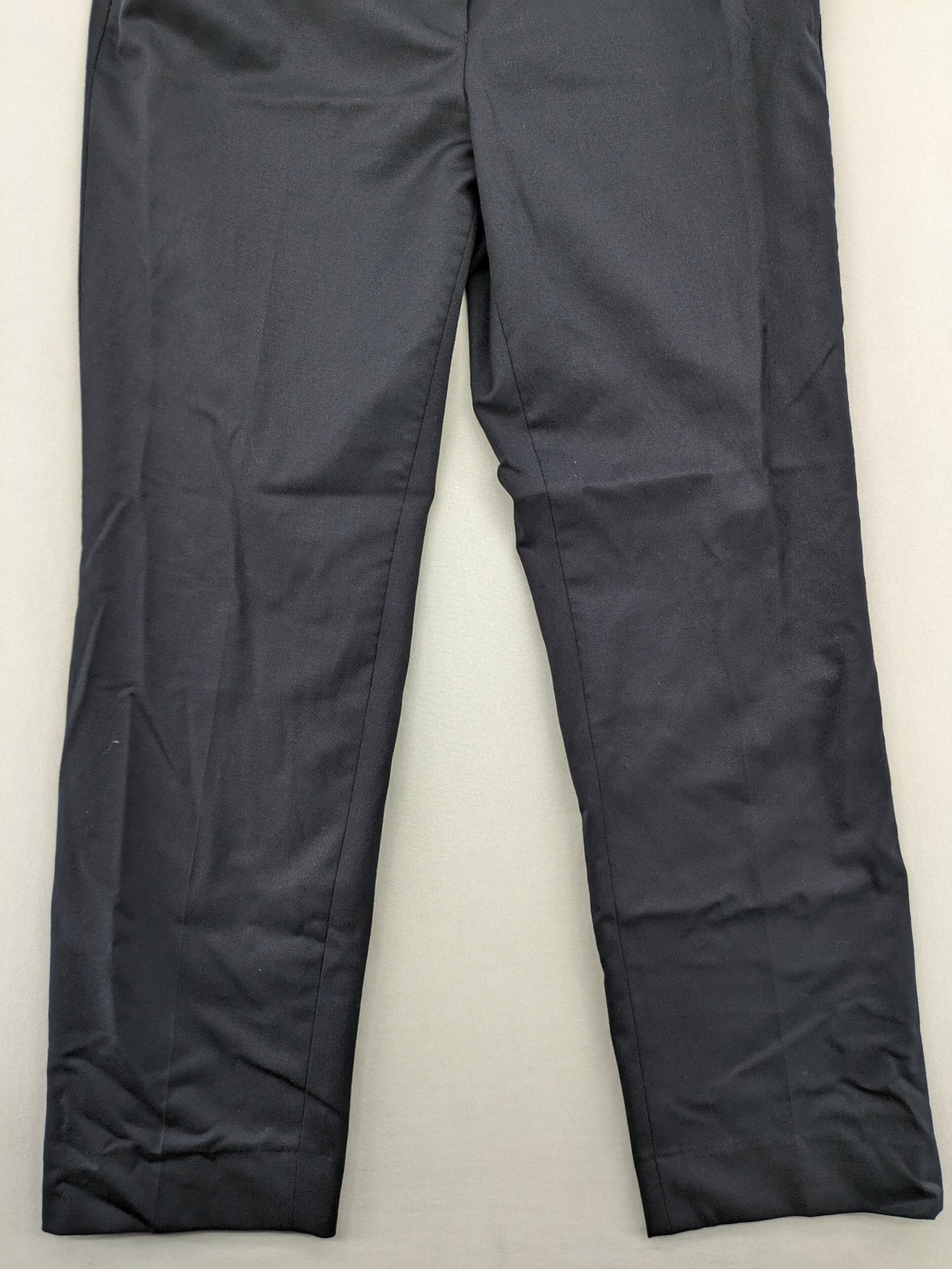 Greiff pink pants regular fit business style with subtle texture and logo detail.